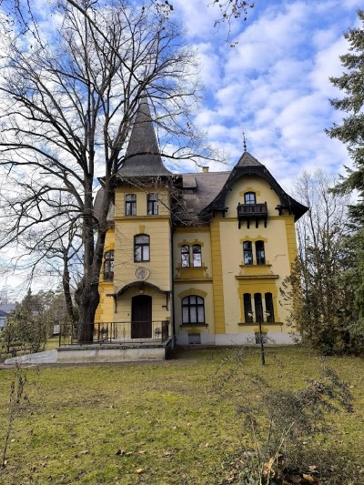 Renée Erdős House